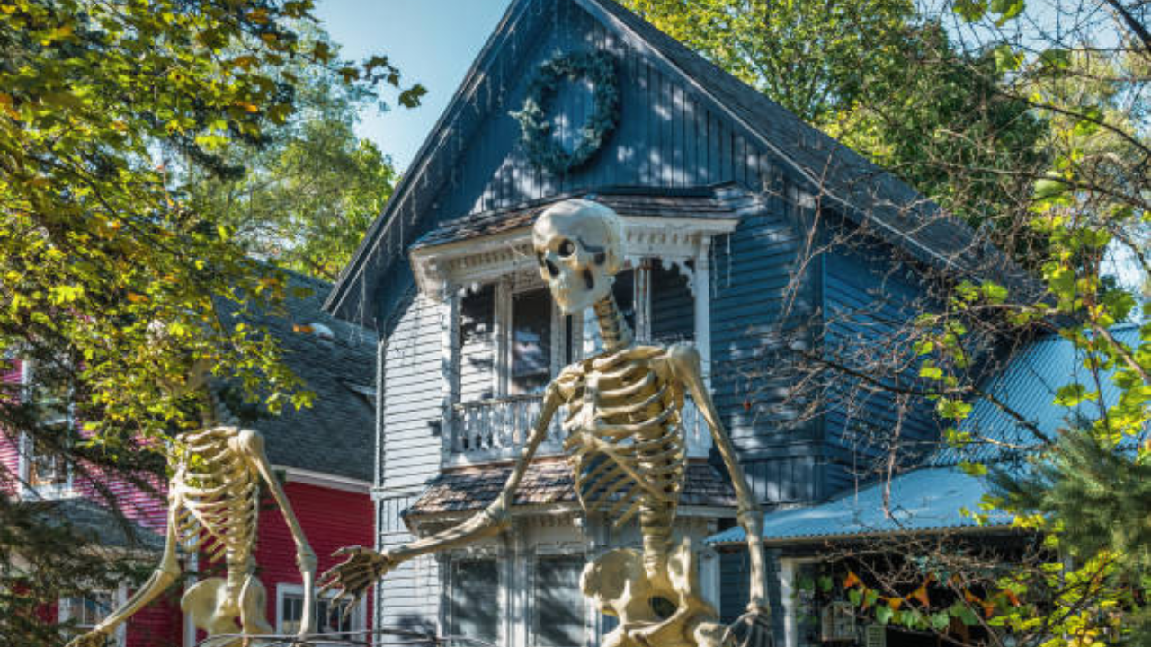 The Haunted House That Haunted the Neighborhood.